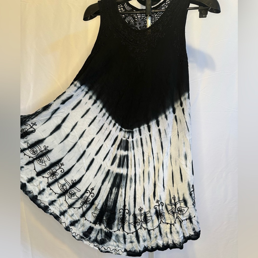 Black and White Sleeveless Tie Dye Midi Dress | XL-2X | Boho Airy Dress